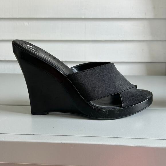 BCBGirls Black Elastic Crossover Platform Wedges Slip-On Sandals Heels Size 10 - Picture 3 of 14